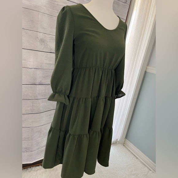 Reb in J 220 Dress - Green Size Small - Picture 5 of 7